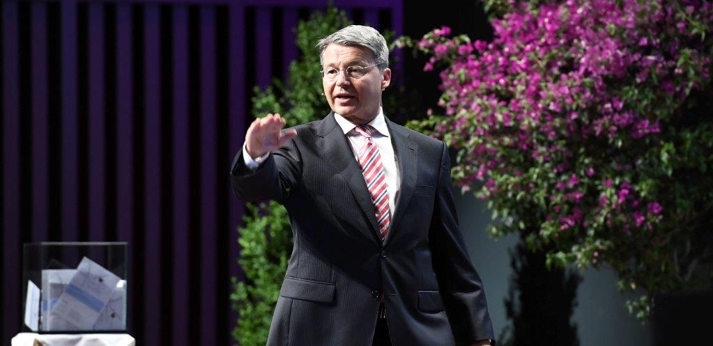 martin spieler giving a speech