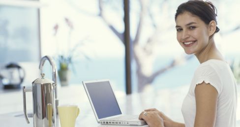 Woman visits website for pest and termite control in Perth