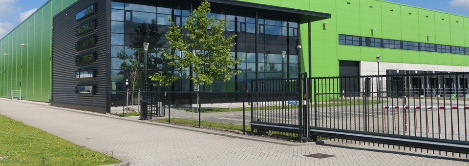 fabricated metal gates