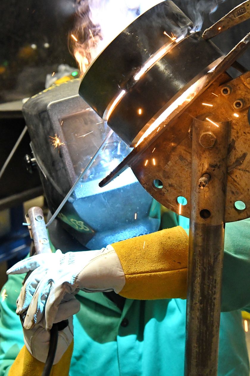 Local 538 Apprentice stick welding a pipe