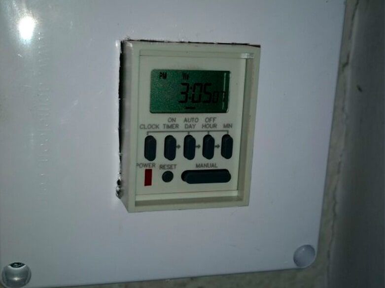 CDS UPS - iluminacion programada