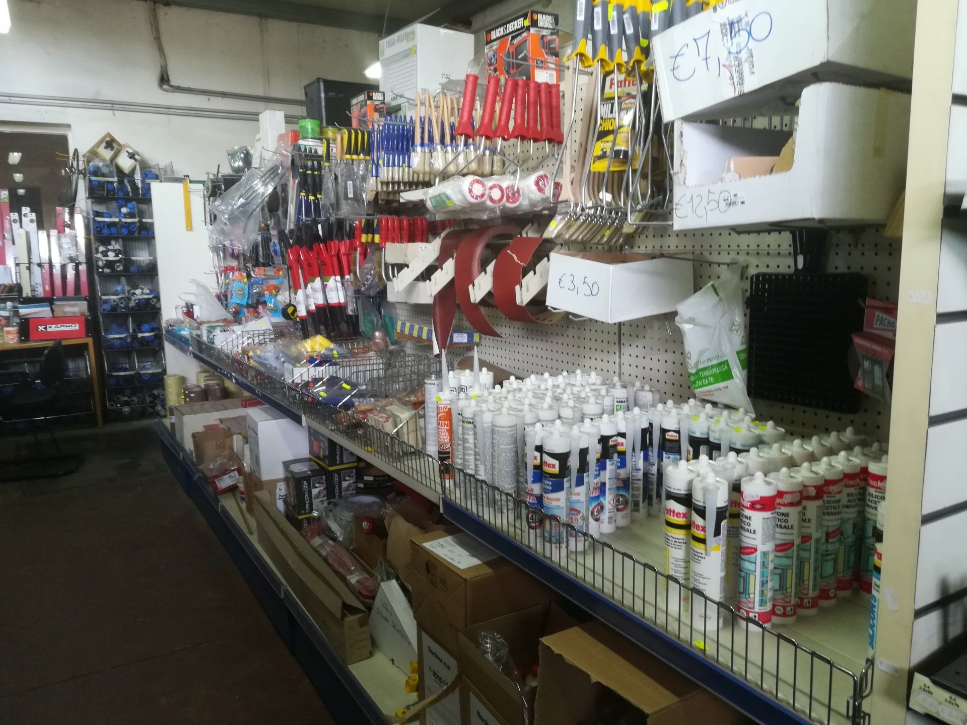 reparto materiale per l'edilizia