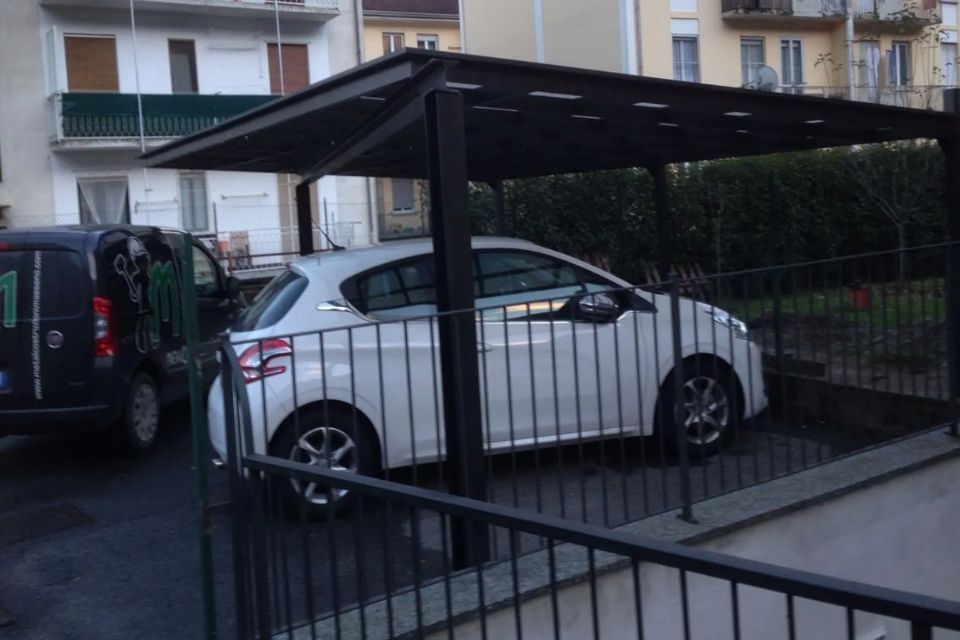 Posto auto coperto