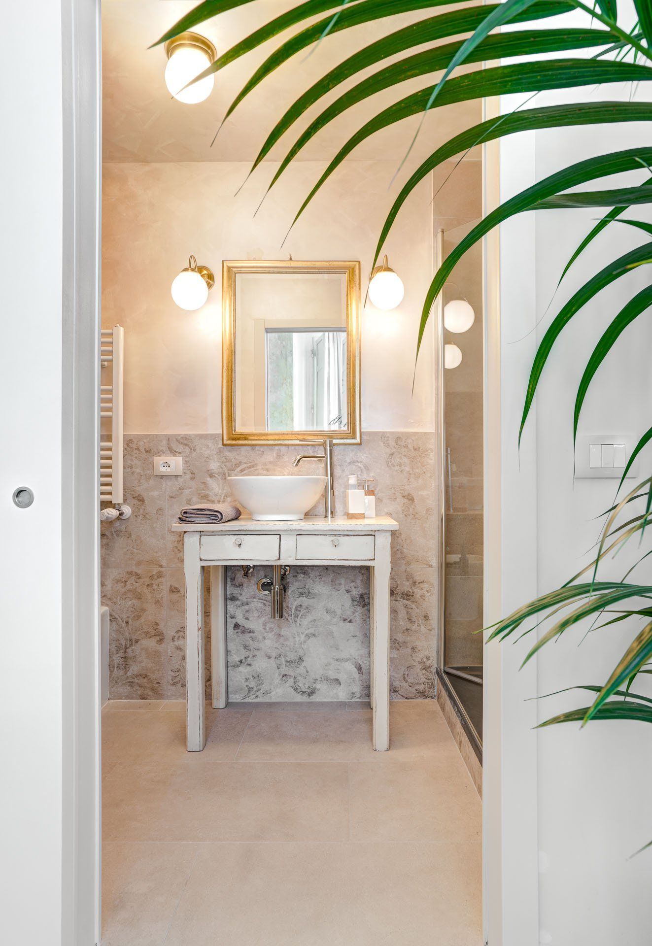 Casa-rowe-bagno-giallo-aurora