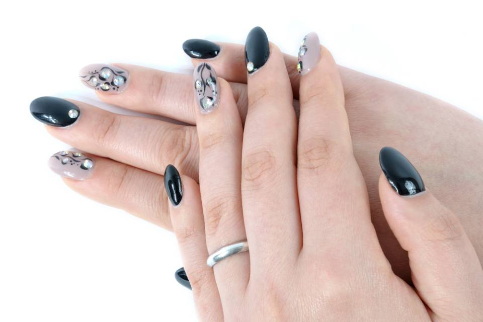 Manicure e ricostruzione delle unghie