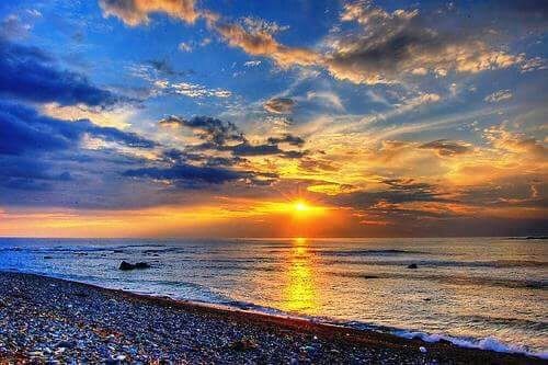 Tramonto sul mare