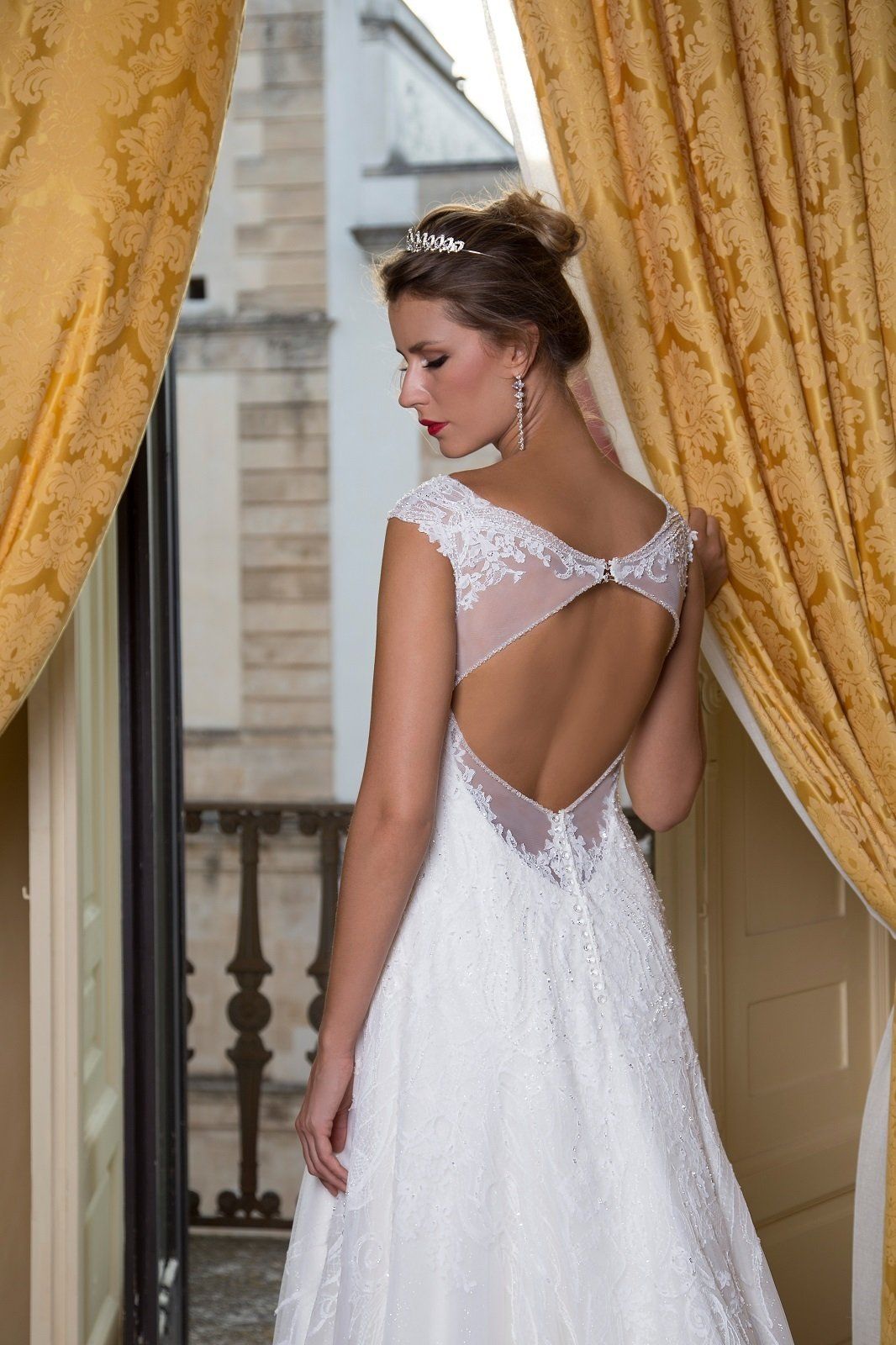 abito da sposa prezioso