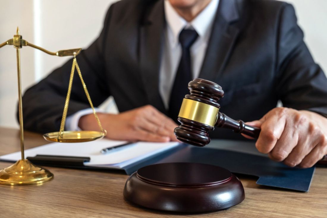 rappresentazione servizi di assistenza legale in ambito di diritto civile e penale
