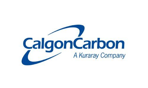 El logotipo de Calgon Carbon es una empresa de Kuraray.