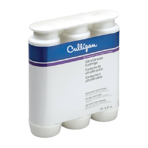 Una botella de cartuchos de filtro de agua Culligan sobre un fondo blanco.