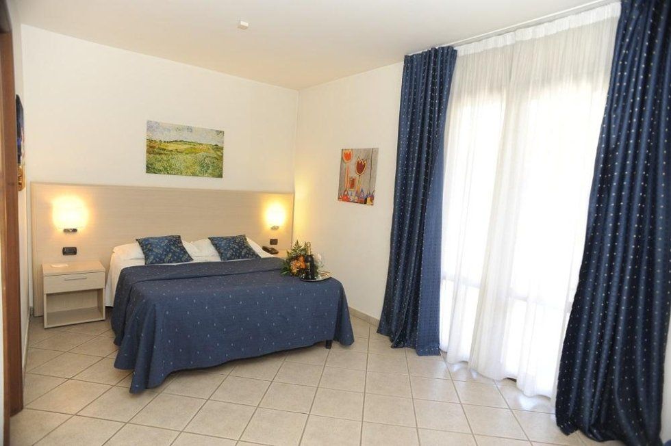 Una delle camere dell'Hotel La Quercia