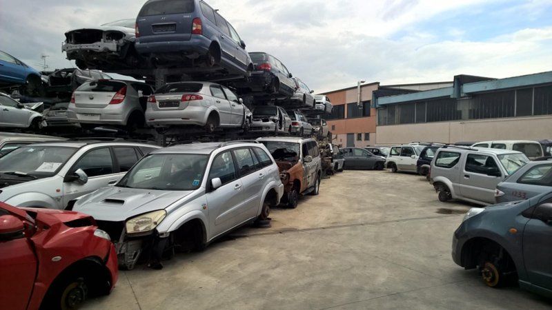 auto usate e da rottamare