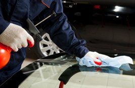cleaning auto glass