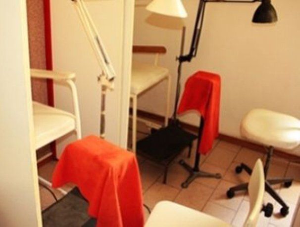 postazioni per manicure e pedicure