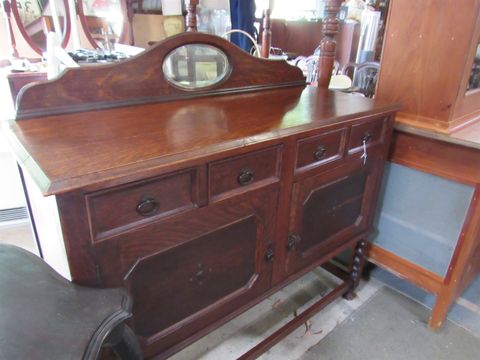 Table — Secondhand furniture & clothes in Raleigh, NSW