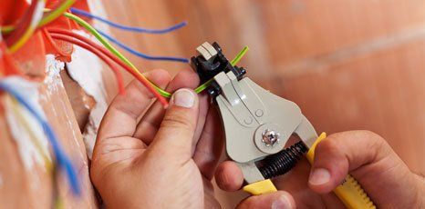 Expert electricians