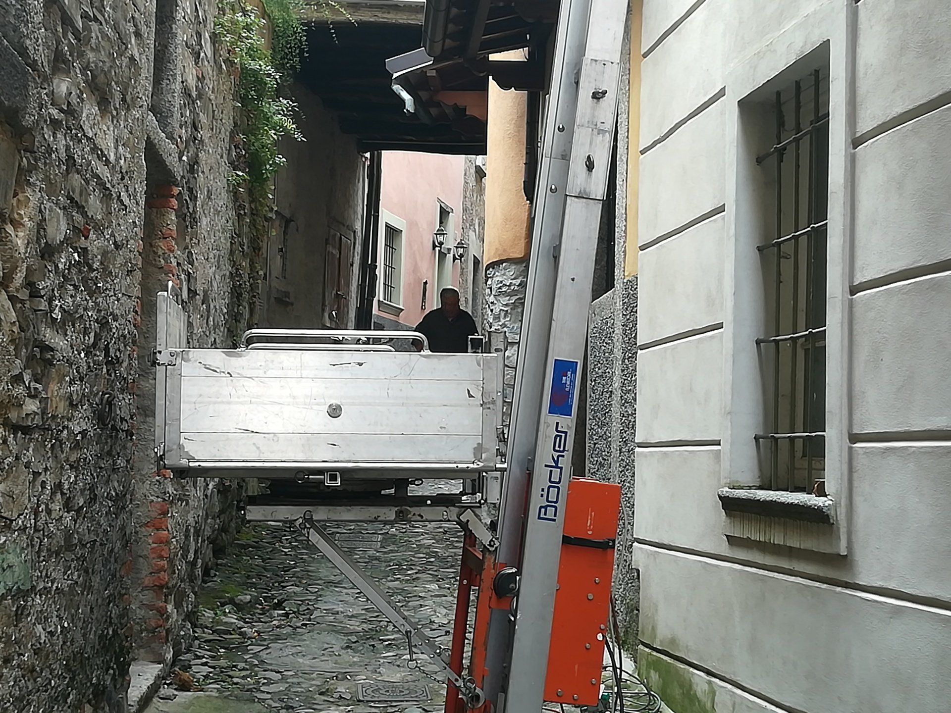 Noleggio autoscala componibile