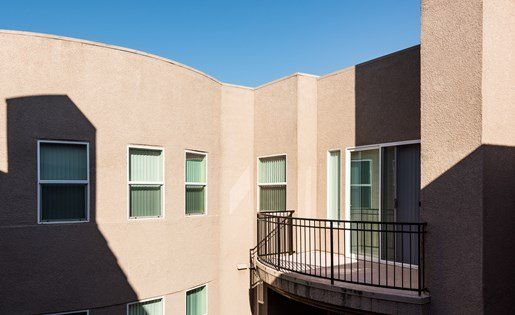 glen oaks villa building