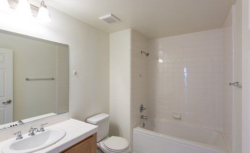 glen oaks bathroom