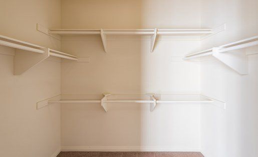 glen oaks closet