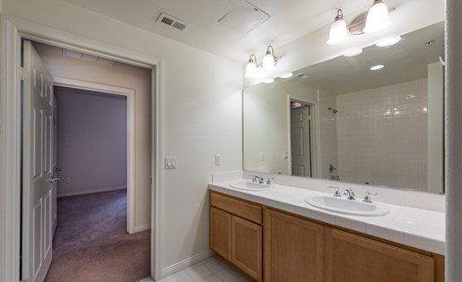 glen oaks bathroom