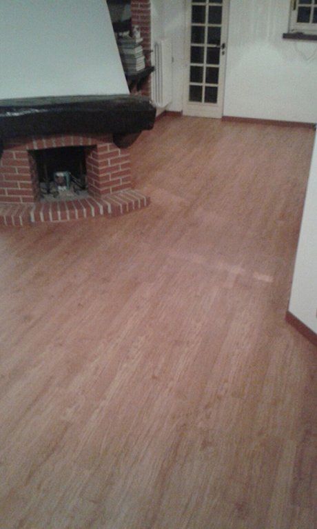 camini con pavimento in legno