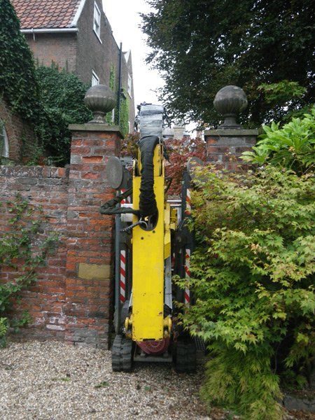 Narrow Access Specialists