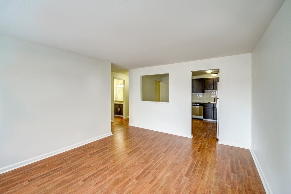 Living Area | NorthLink Apartments