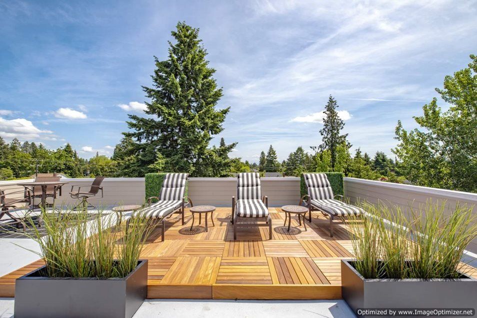 Rooftop Deck | NorthLink Apartments