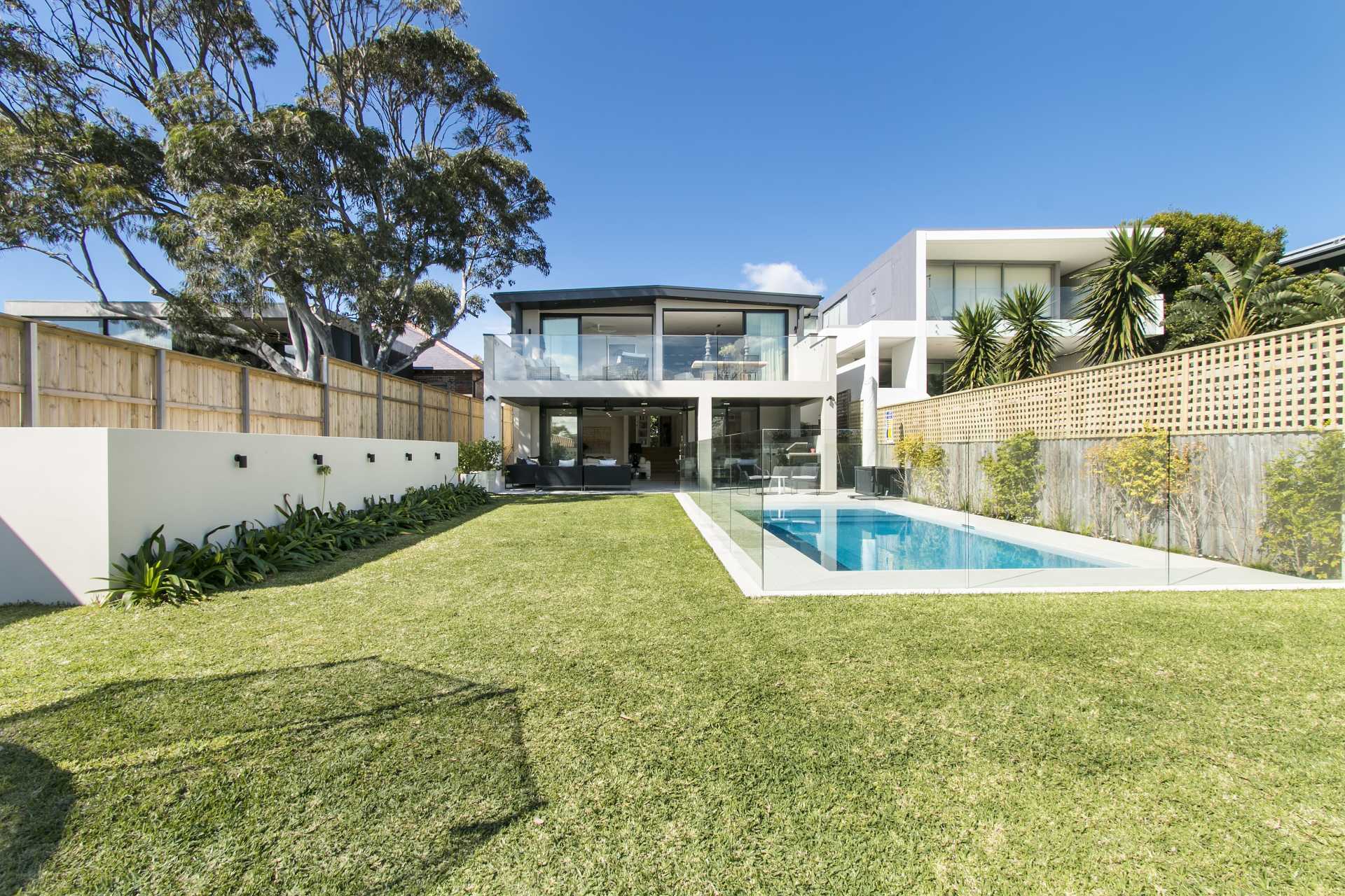 Eastern Suburbs glass pool fence