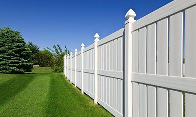 Vinyl Fencing — White Fence in Marion, IL Vinyl Fencing — White Fence in Marion, IL