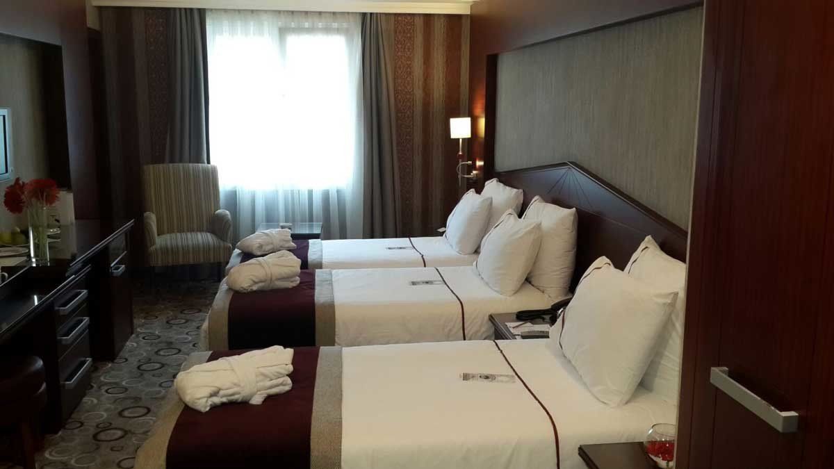 Taksim Gonen Hotel Triple Room Area