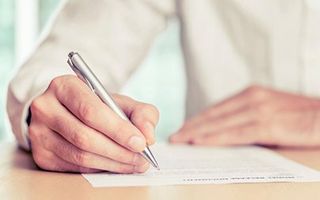 Attorney Signing Contract - Probate Litigation Lawyer in Aliquippa, PA Attorney Signing Contract - Probate Litigation Lawyer in Aliquippa, PA