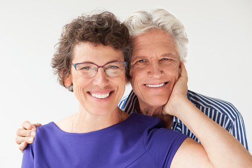 parrucche naturali e sintetiche