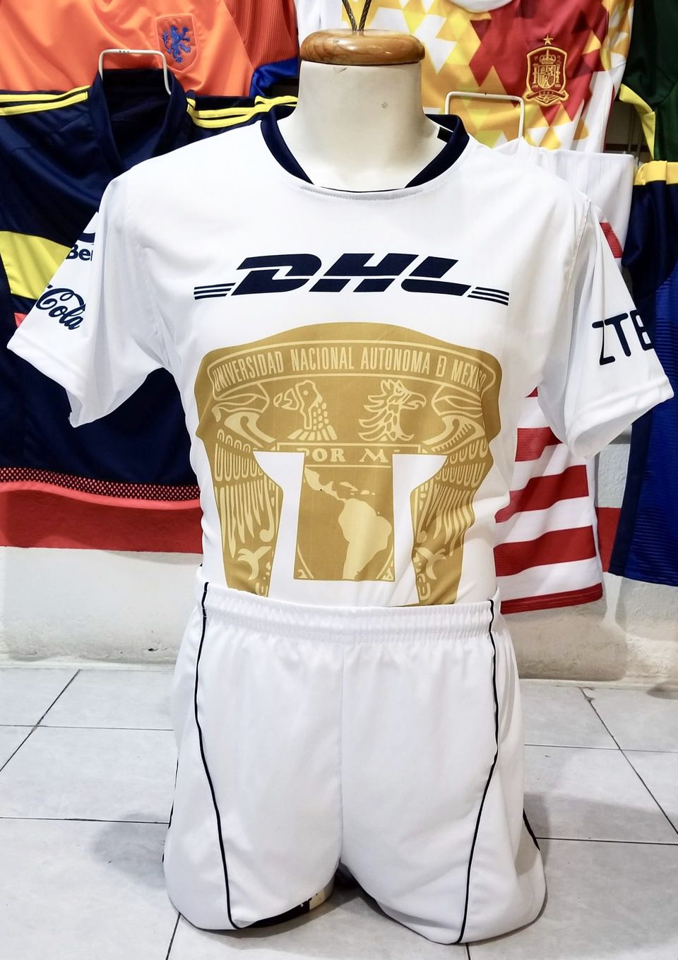Uniforme Pumas Local 2018