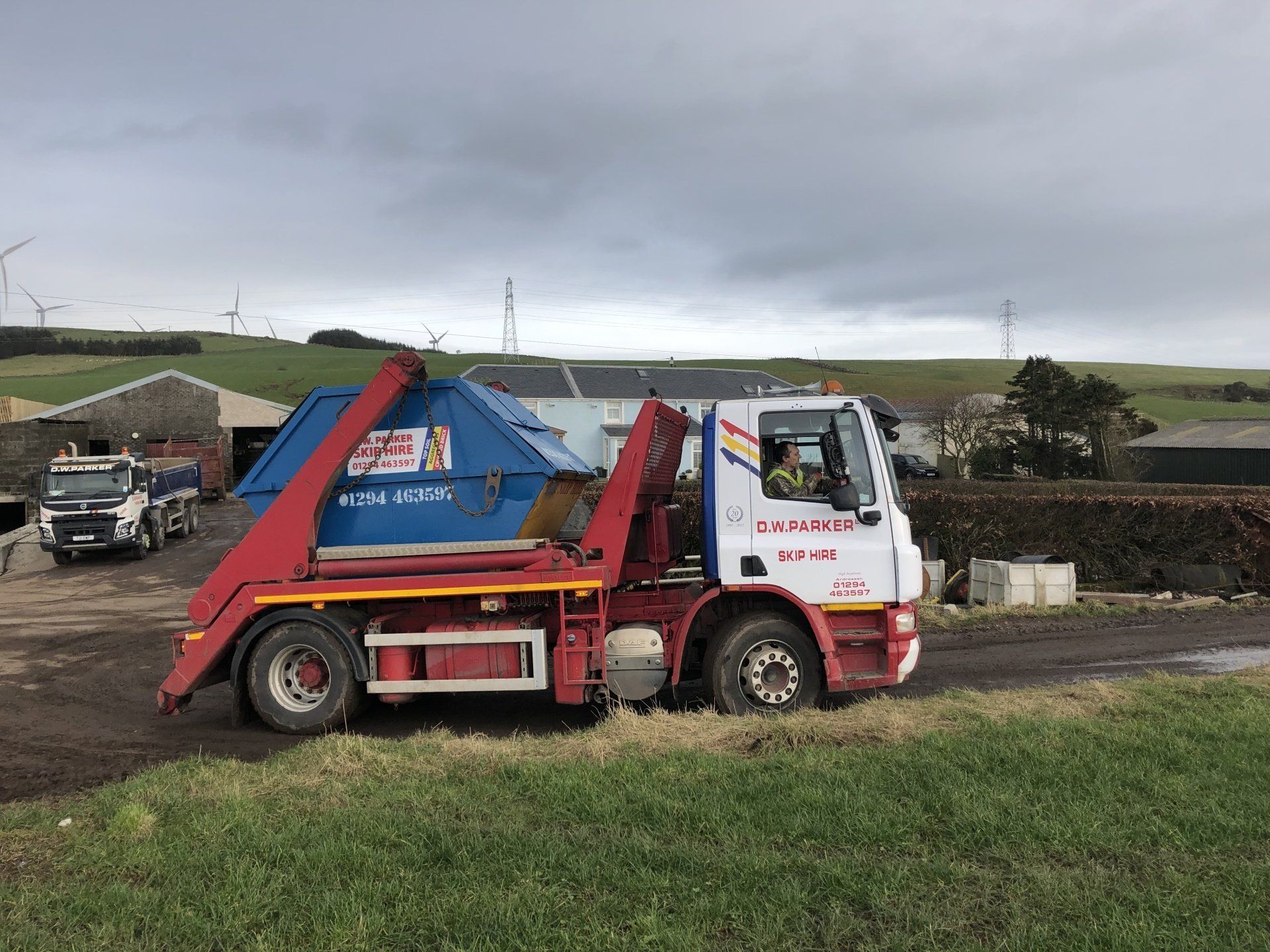 White lorry with red trailer on back
