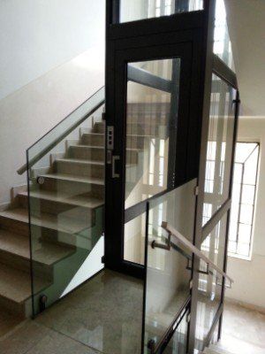 ascensore interno1