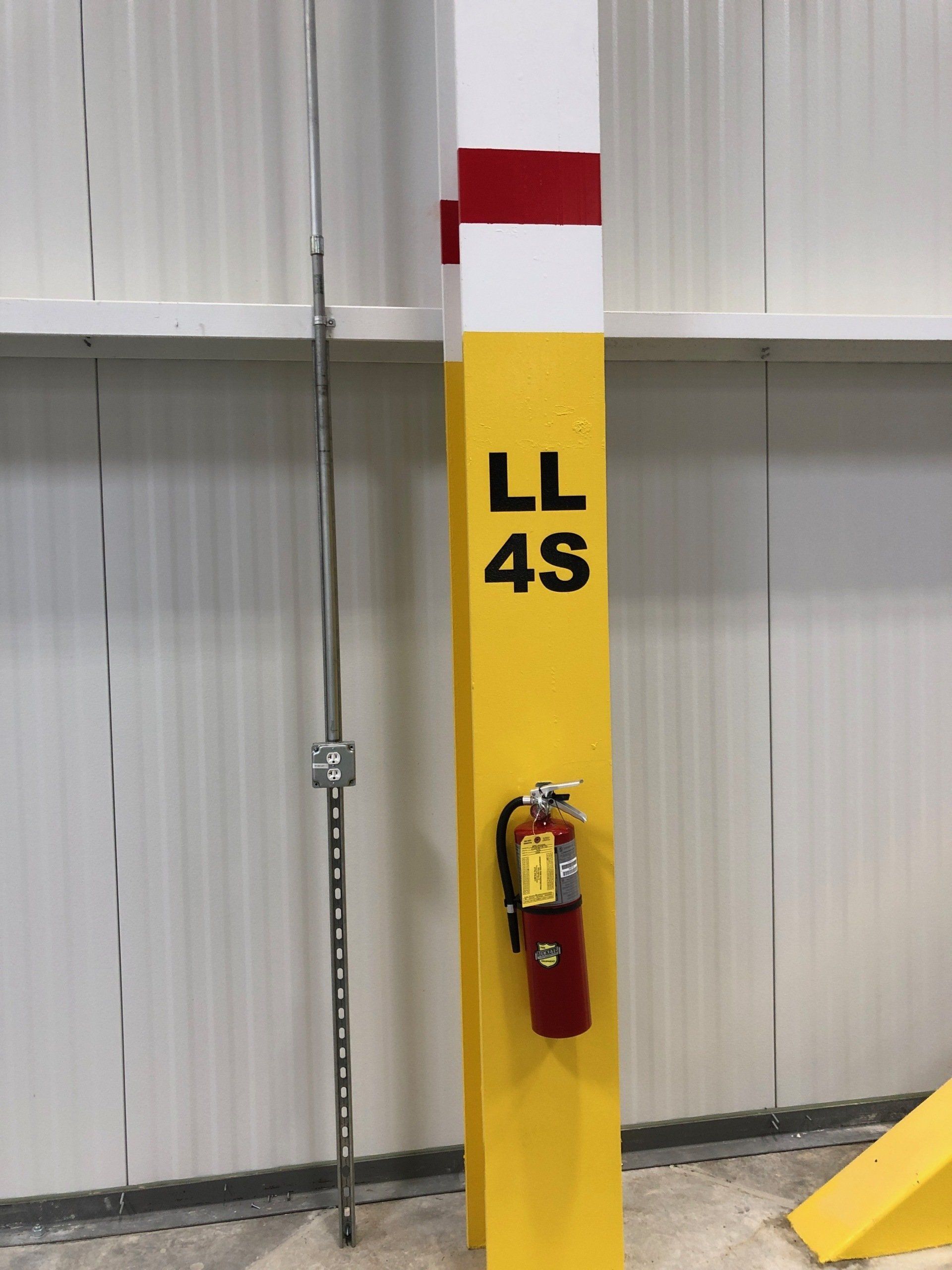 RTA Vinyl Lettering