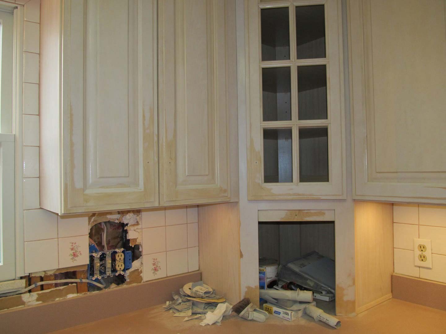 Corner Cabinet Repair — The Tri-State Area — Carriage House II In-Home Restorations