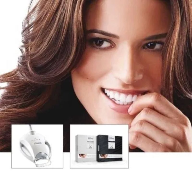 volto di donna sorridente