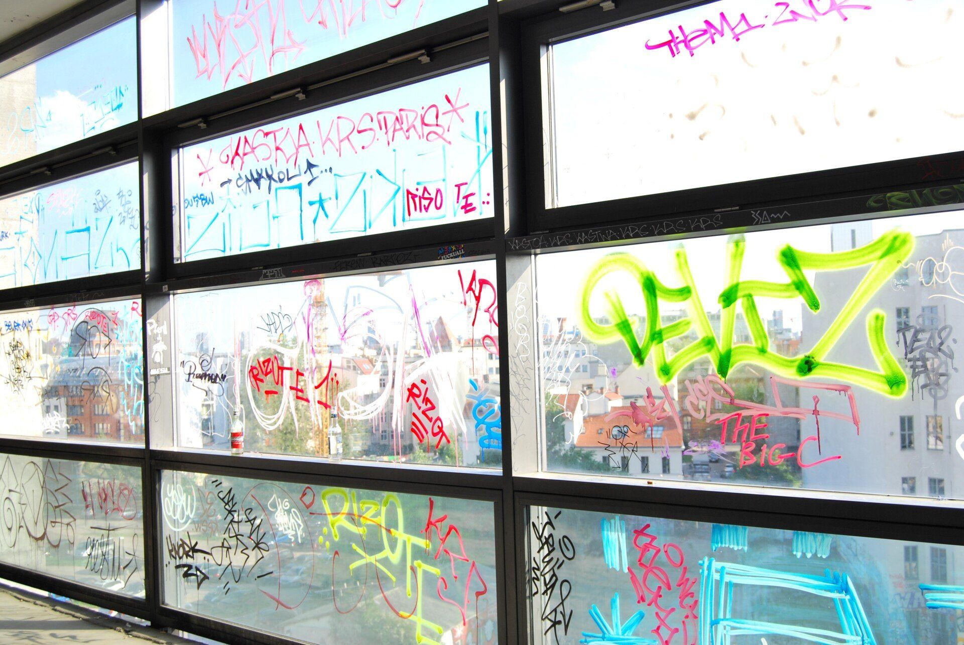 anti graffiti window film