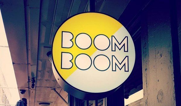cafe round illuminated sign Boom Boom 
