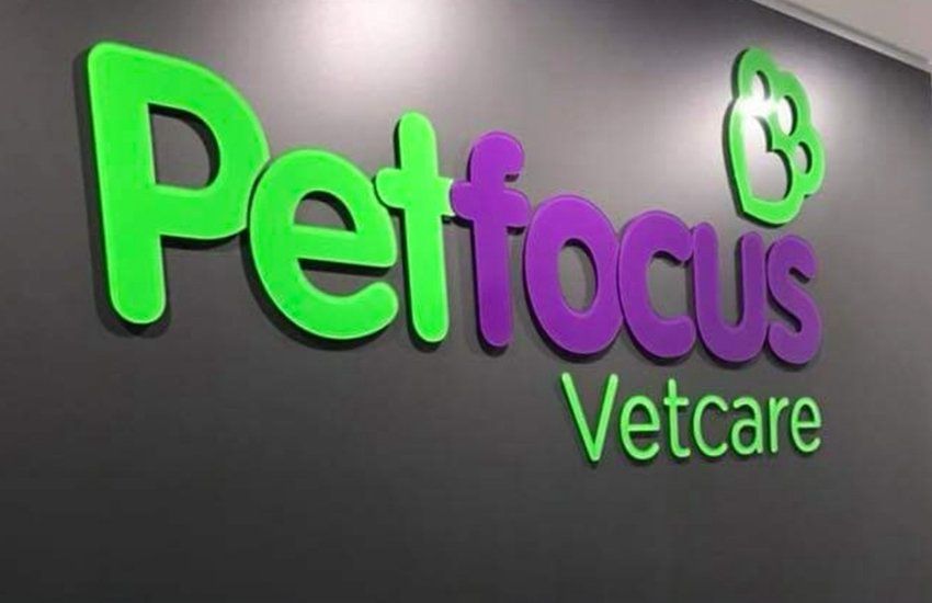 pet focus vet care sign