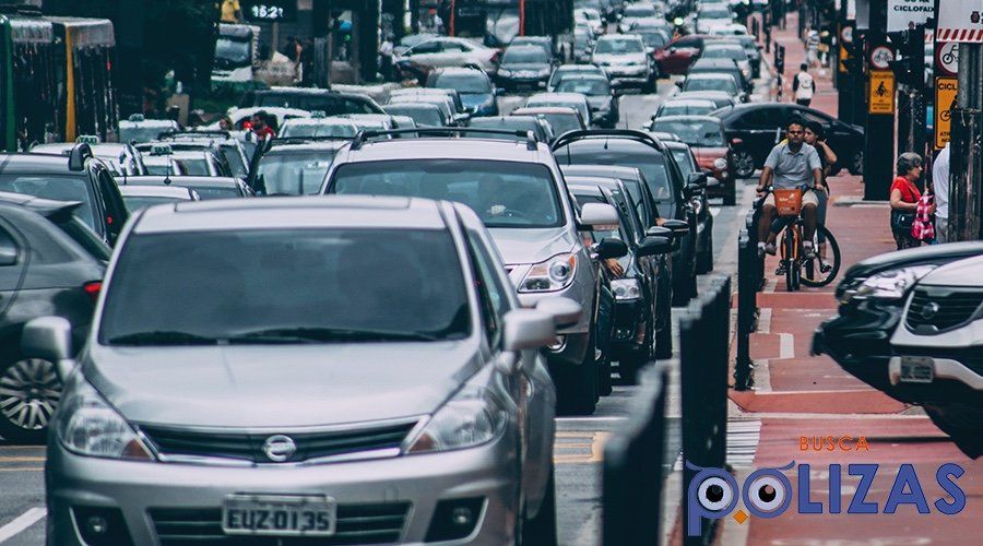 busca_polizas_seguro_para_auto_compartes_auto_en_cdmx_yudar_a_reducir_el_transito
