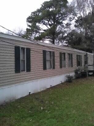 House windows — Mobile Home Contractor in Morehead City, NC