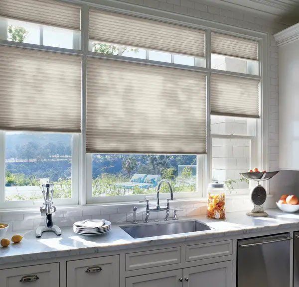 Alexa Kitchen Detail — Chicago, IL — Blinds Gallery