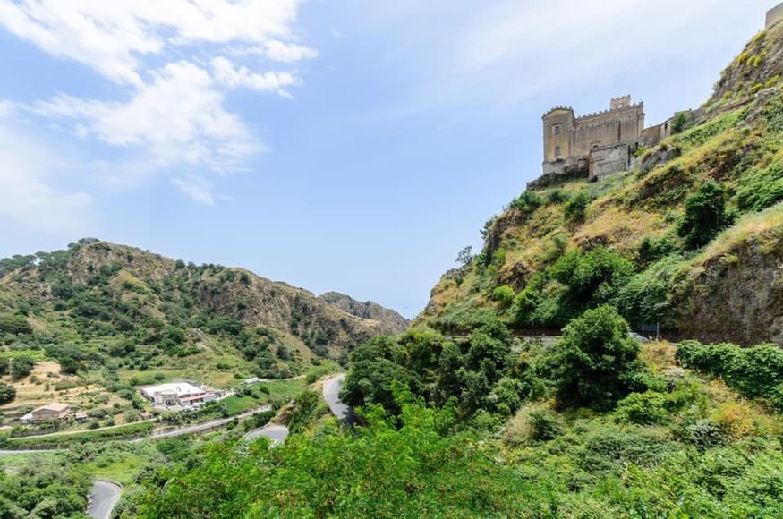 vista del paesaggio naturale di Savoca