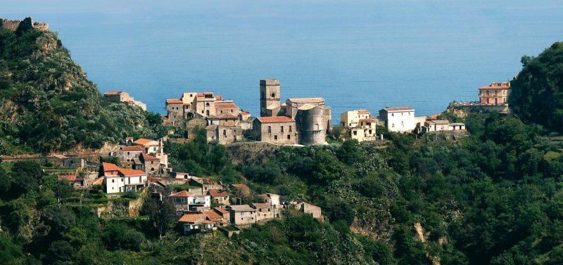 vista del comune di Savoca