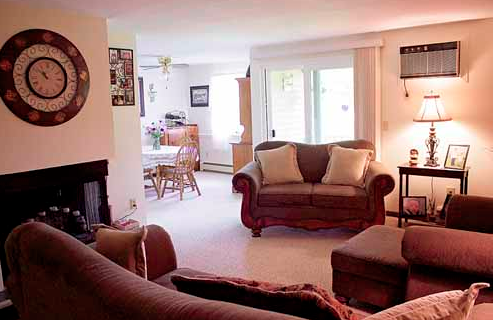 Sherwood Acres living room 2