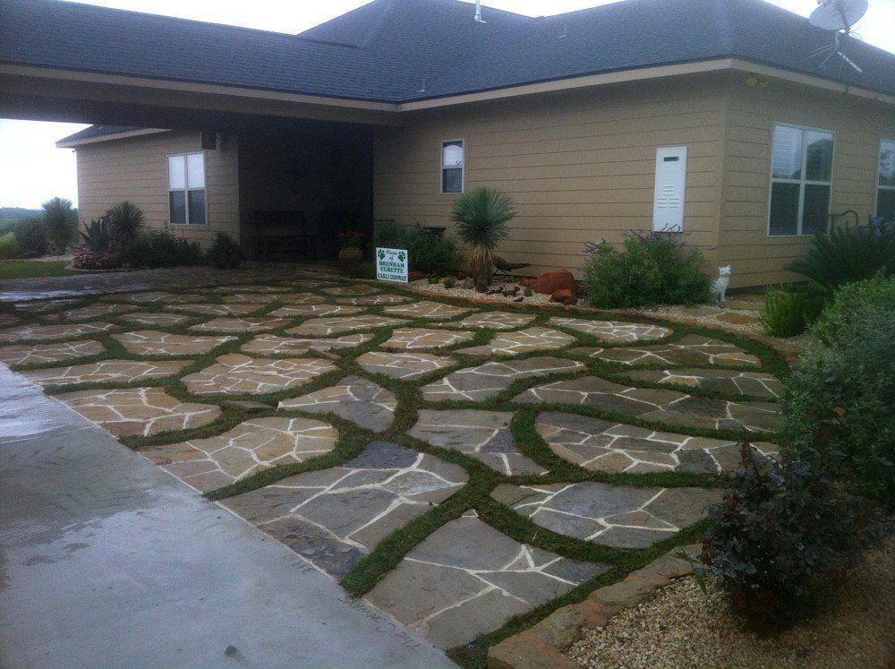 outdoor kitchen and patio installation
